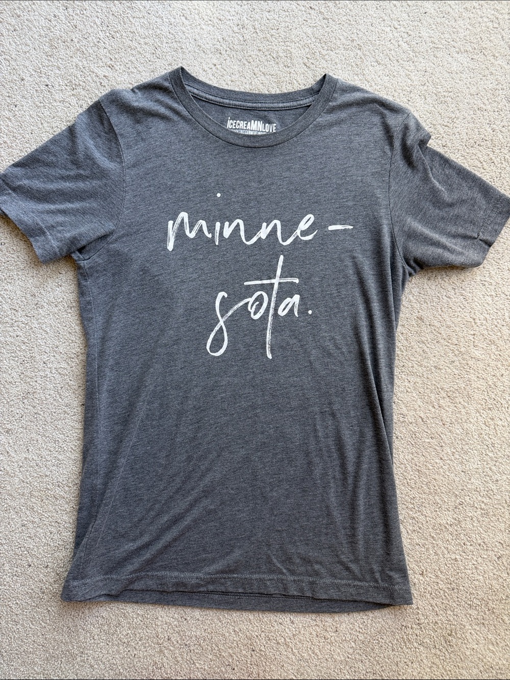 Gray Womens ‘minne-sota.' Graphic Tee